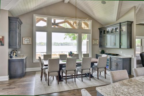 Lakefront Dining Built-Ins